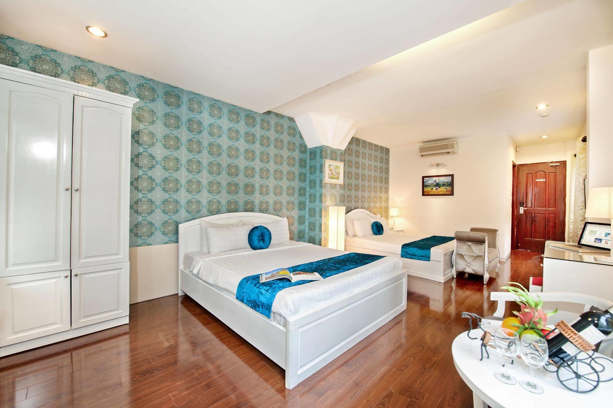 Hotel Platinum 3*